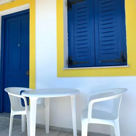 Prombona Petrino Spiti Apartment *