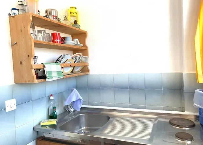 Prombona Petrino Spiti * Piso Livadi